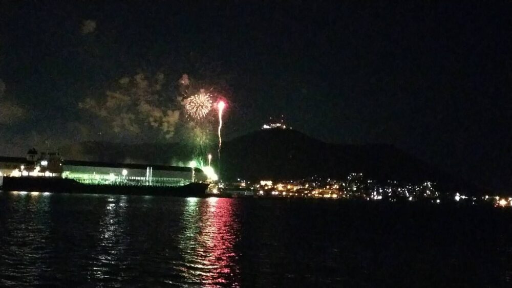 2024年函館みなと祭りの花火大会|穴場の駐車場や観覧場所はどこ？