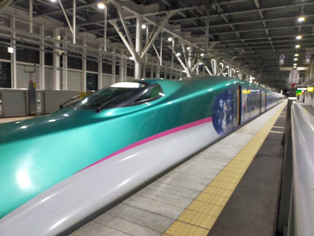 ディズニーラッピング新幹線はいつまで？時刻表情報も「Magical Journey Shinkansen」